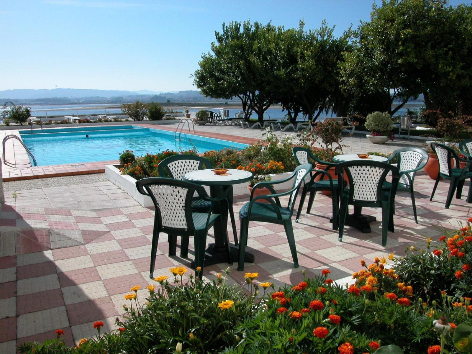 Hotel Touris Ardía Extérieur photo