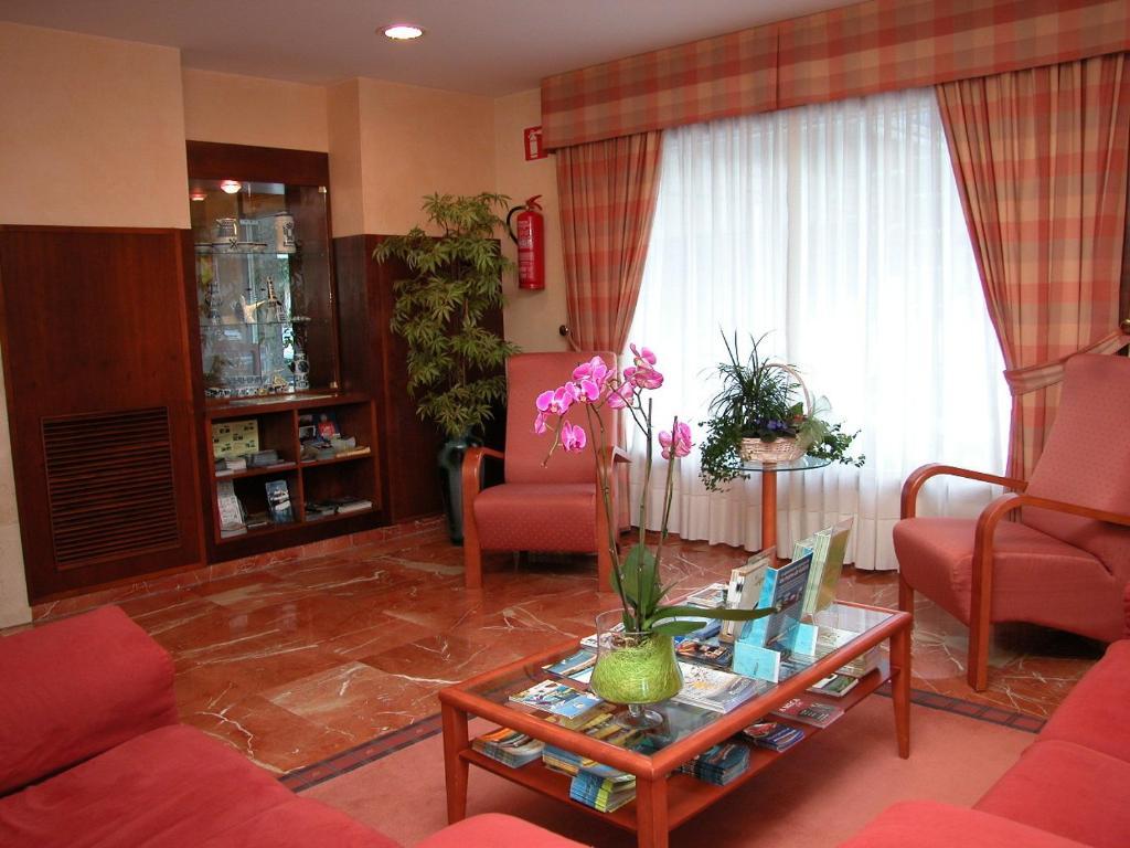 Hotel Touris Ardía Extérieur photo